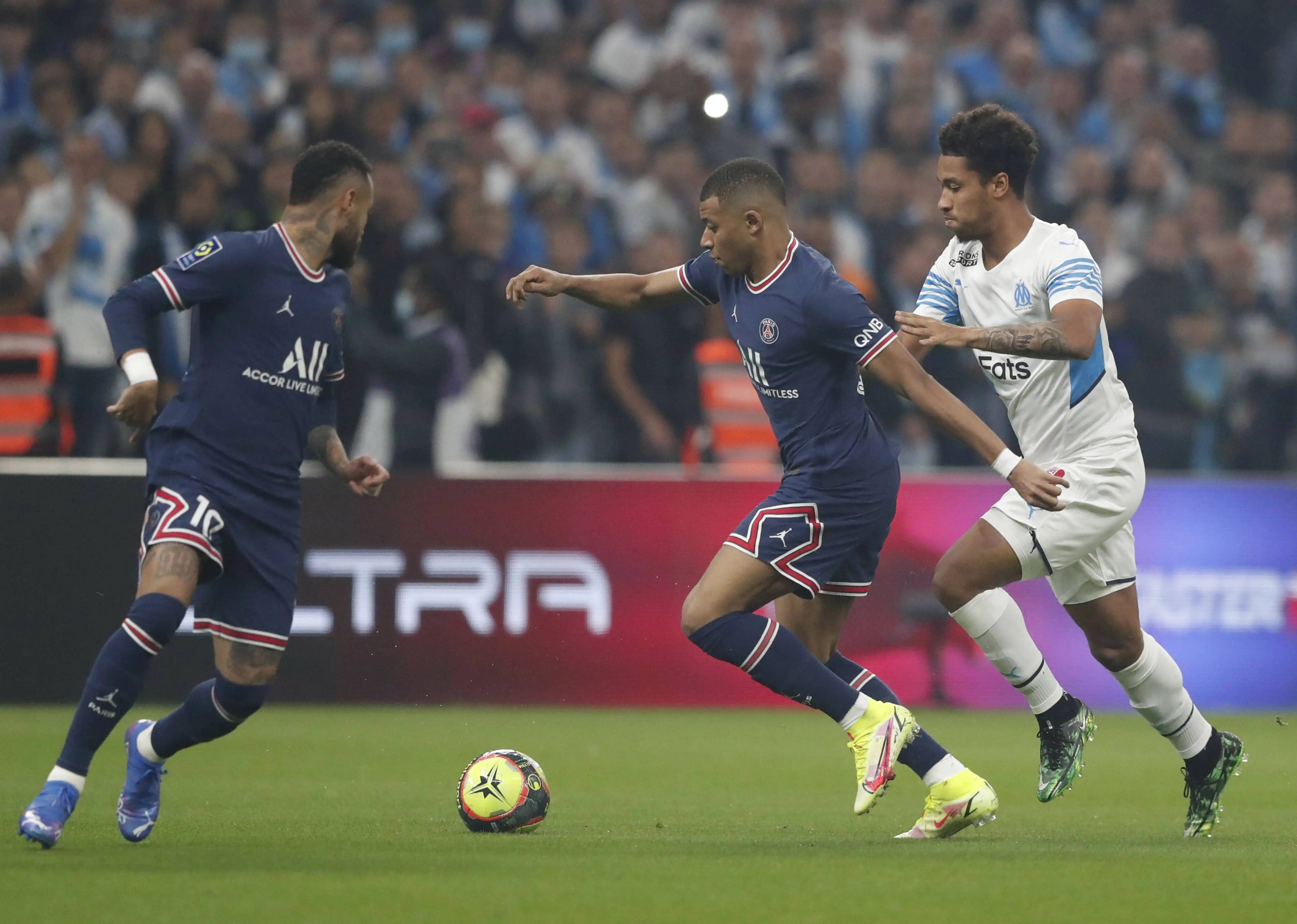 im体育官网首页-包含这也行？里程碑夜巴黎圣日耳曼远射贴柱费德勒连续十五场比赛得分超过回归赛场，赛前洛杉矶快船备战中超的词条